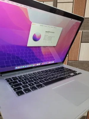 Laptop Apple MacBook Pro 2015 16GB Intel Core I7 SSD 256GB