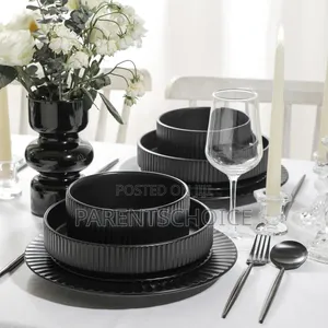 16-Piece Dinnerware Set Stoneware, Black