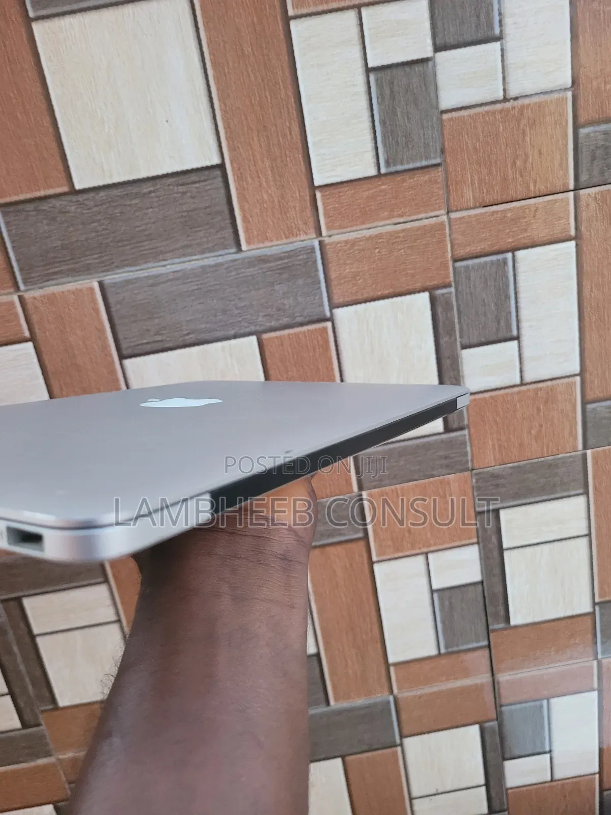 Laptop Apple MacBook Pro 2015 8GB Intel Core I5 SSD 256GB