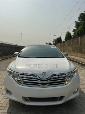 Toyota Venza V6 AWD 2010 White