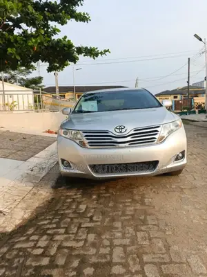 Toyota Venza AWD 2011 Silver