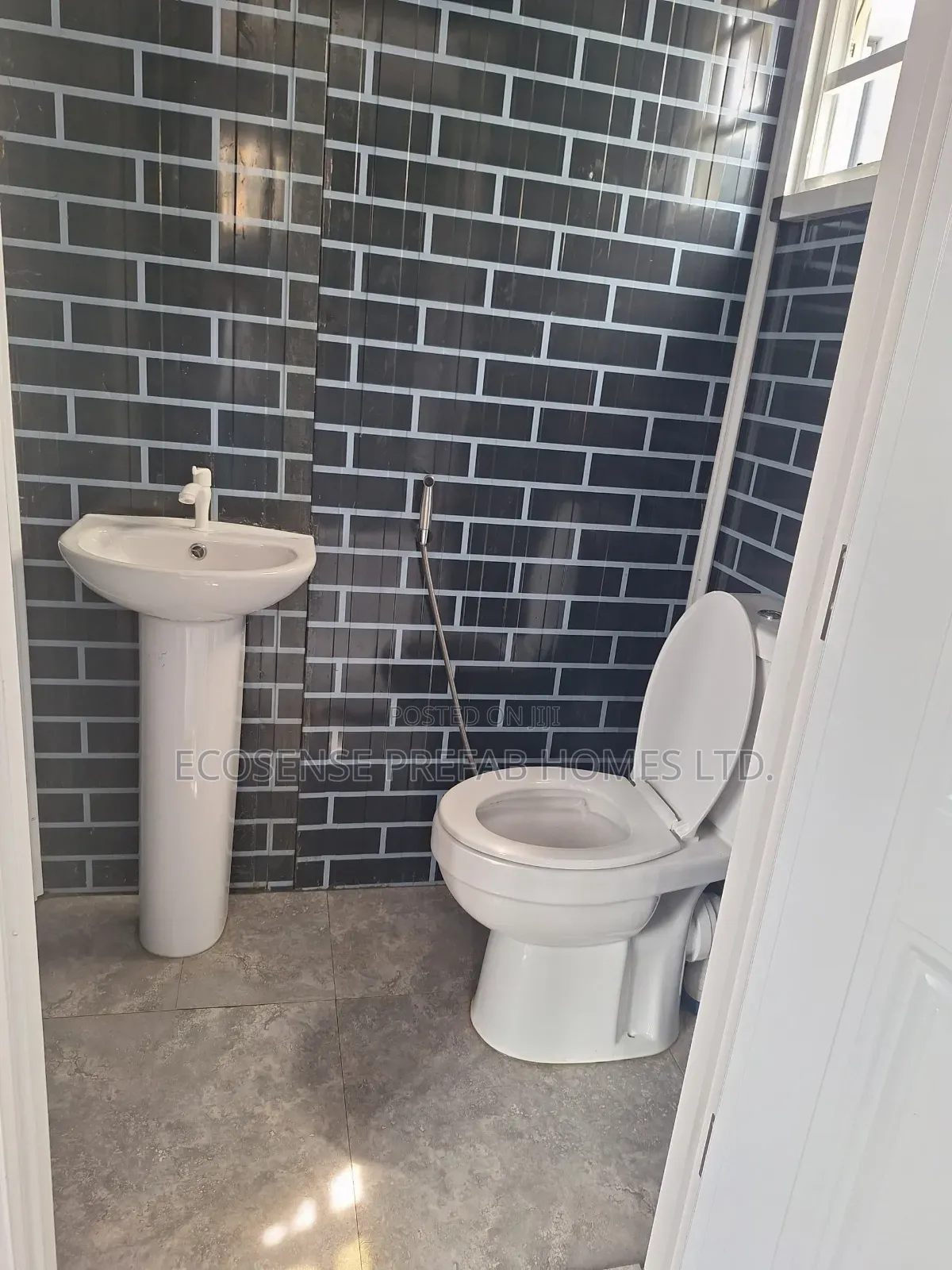 Porta Cabins For Every Space Needs (Imported)