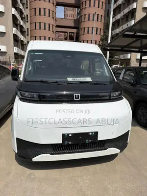 New Bus 2025 White