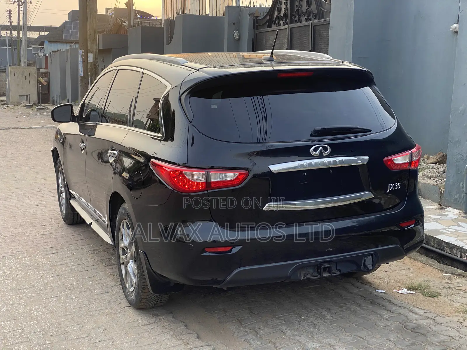 Infiniti JX 2012 Black
