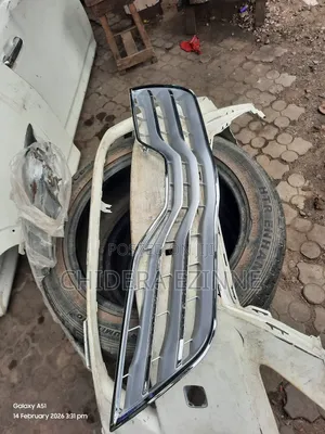 Toyota Camry 2010 Front Grill