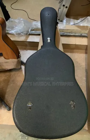 Luxars Guitar Case