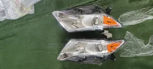 Set Headlights Venza 2010