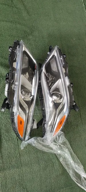 Set Headlights Sienna 2018