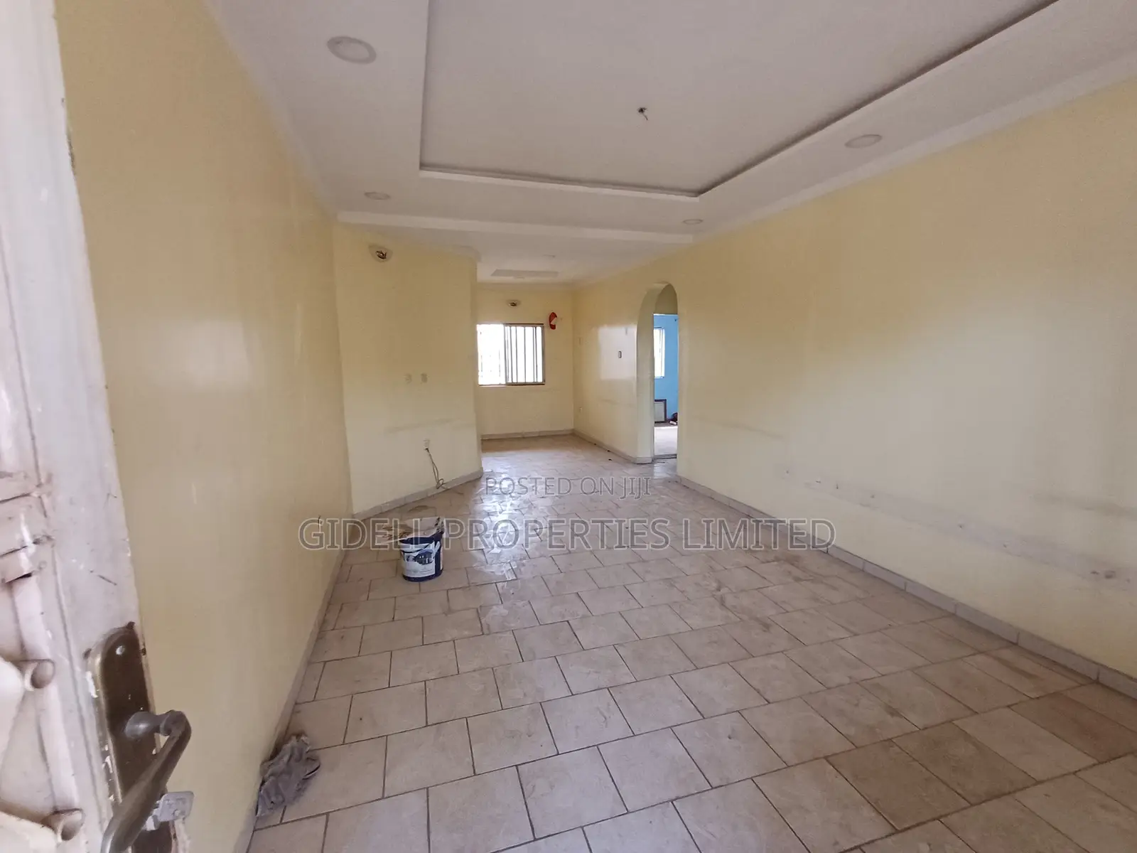 2 Bedroom Flat for Office Use