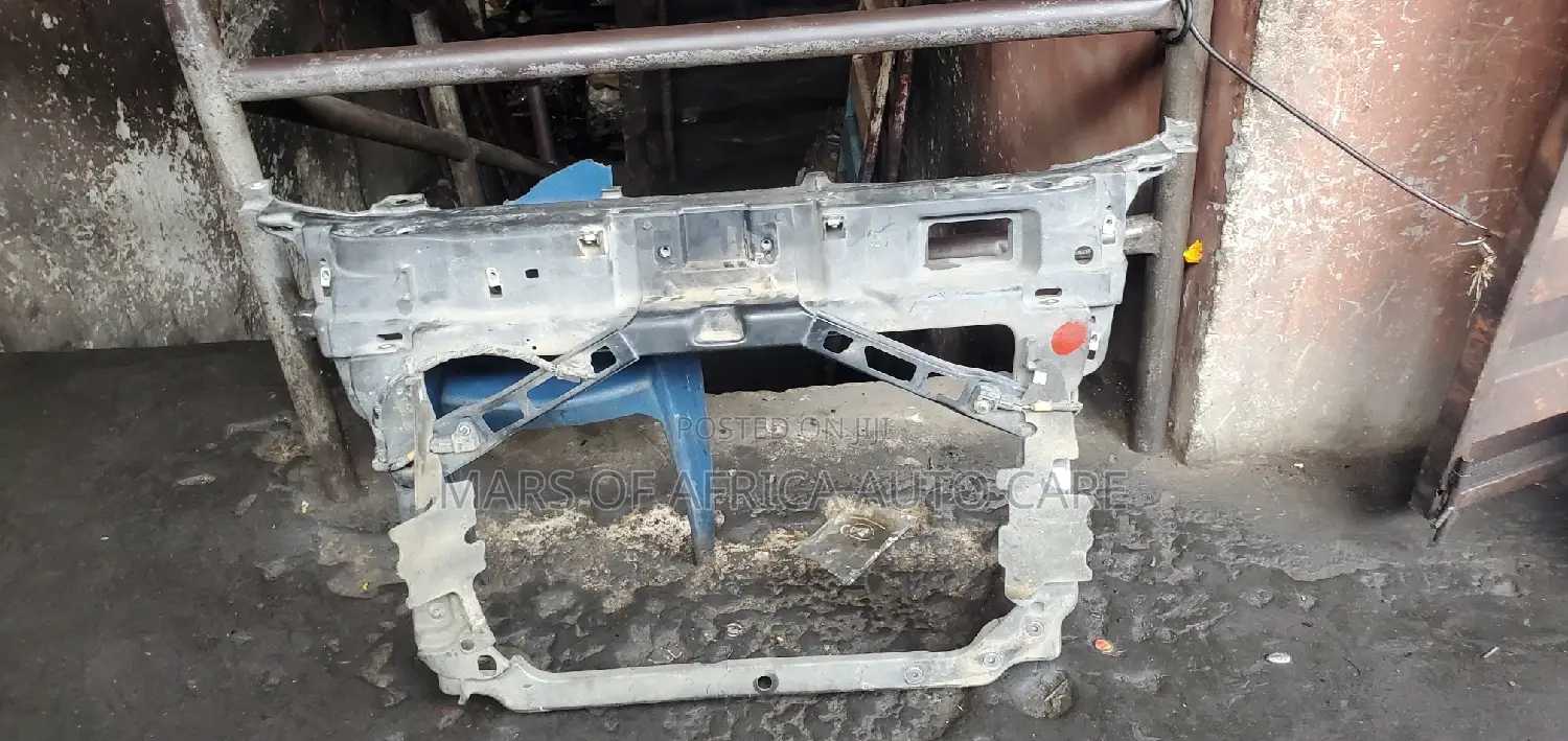 Headlight Sitting Ford Edge 2014