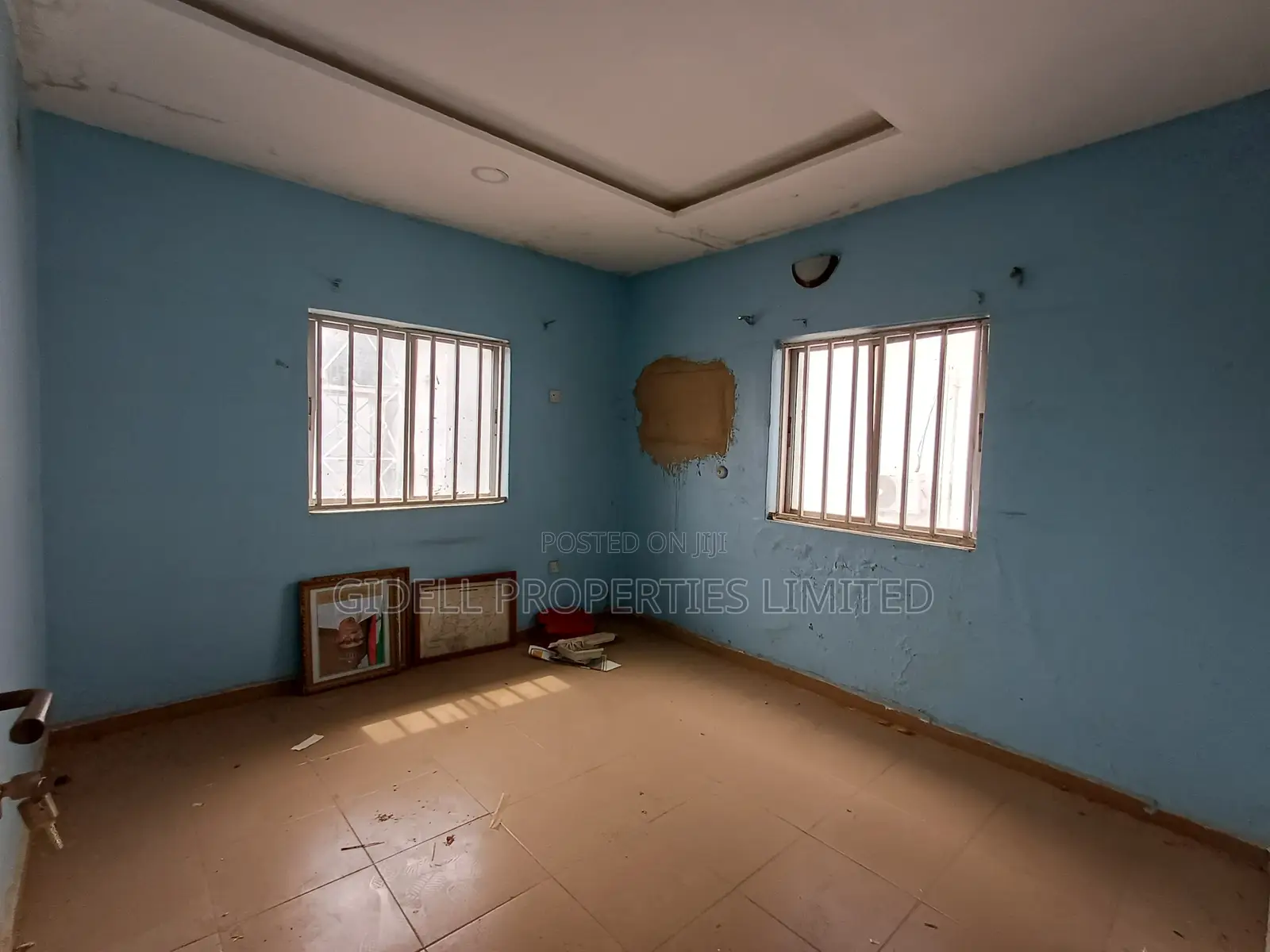 2 Bedroom Flat for Office Use