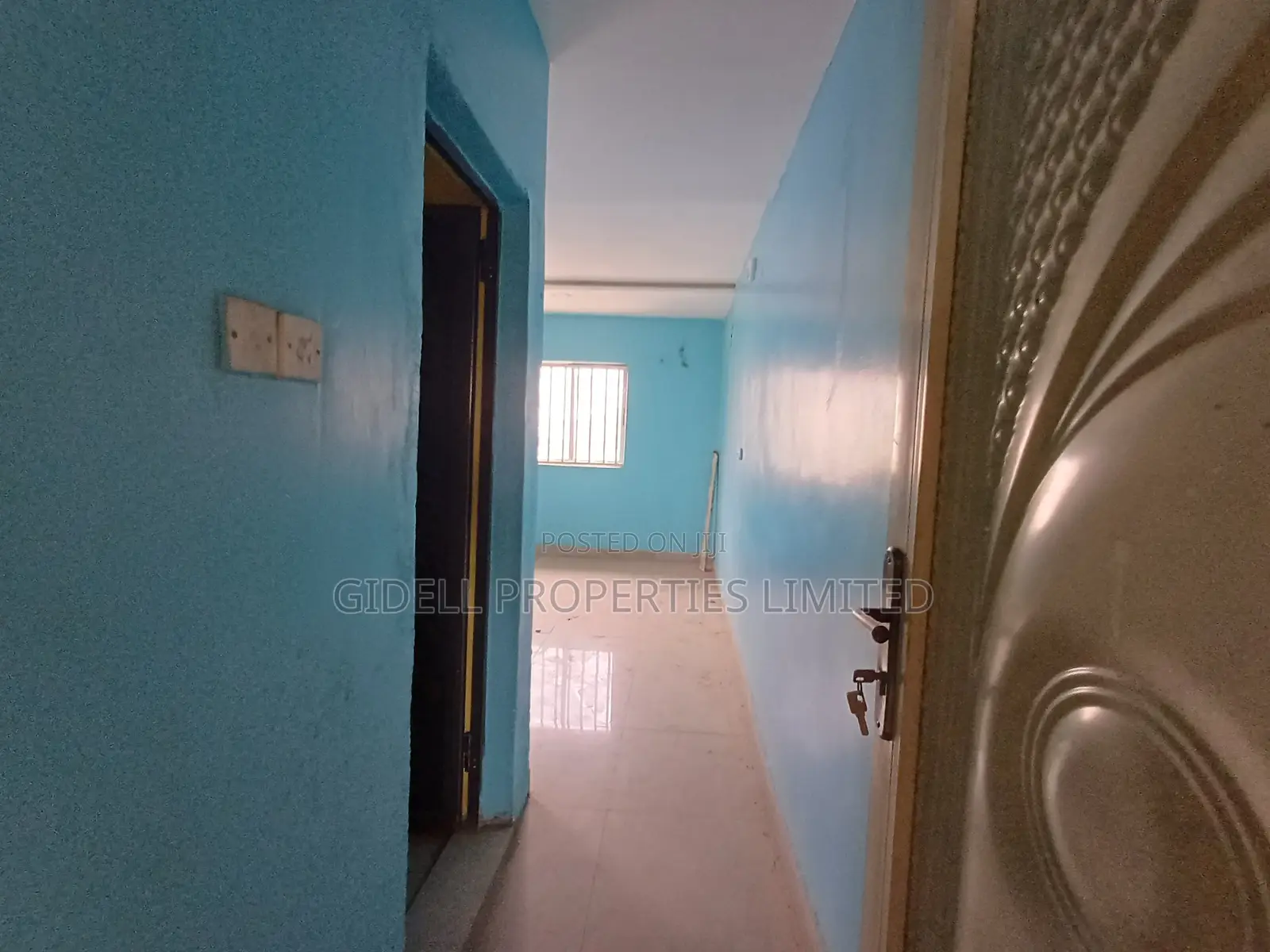 2 Bedroom Flat for Office Use