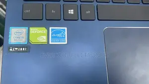 Laptop Asus ZenBook 13 UX331UN 8GB Intel Core I5 SSD 512GB