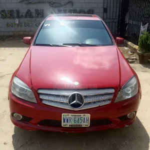 Mercedes-Benz C300 2010 Red