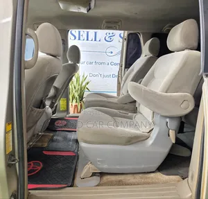 Toyota Sienna 2005 Gold