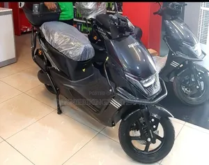 New Revoo C32 2025 Black