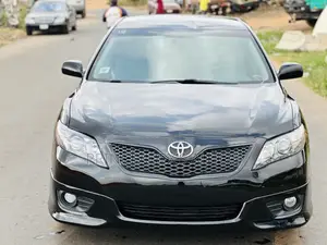 Toyota Camry SE 4dr Sedan (2.5L 4cyl 6A) 2011 Black
