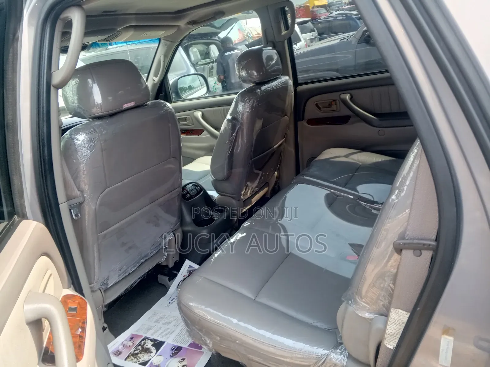 Toyota Sequoia 2004 Gray