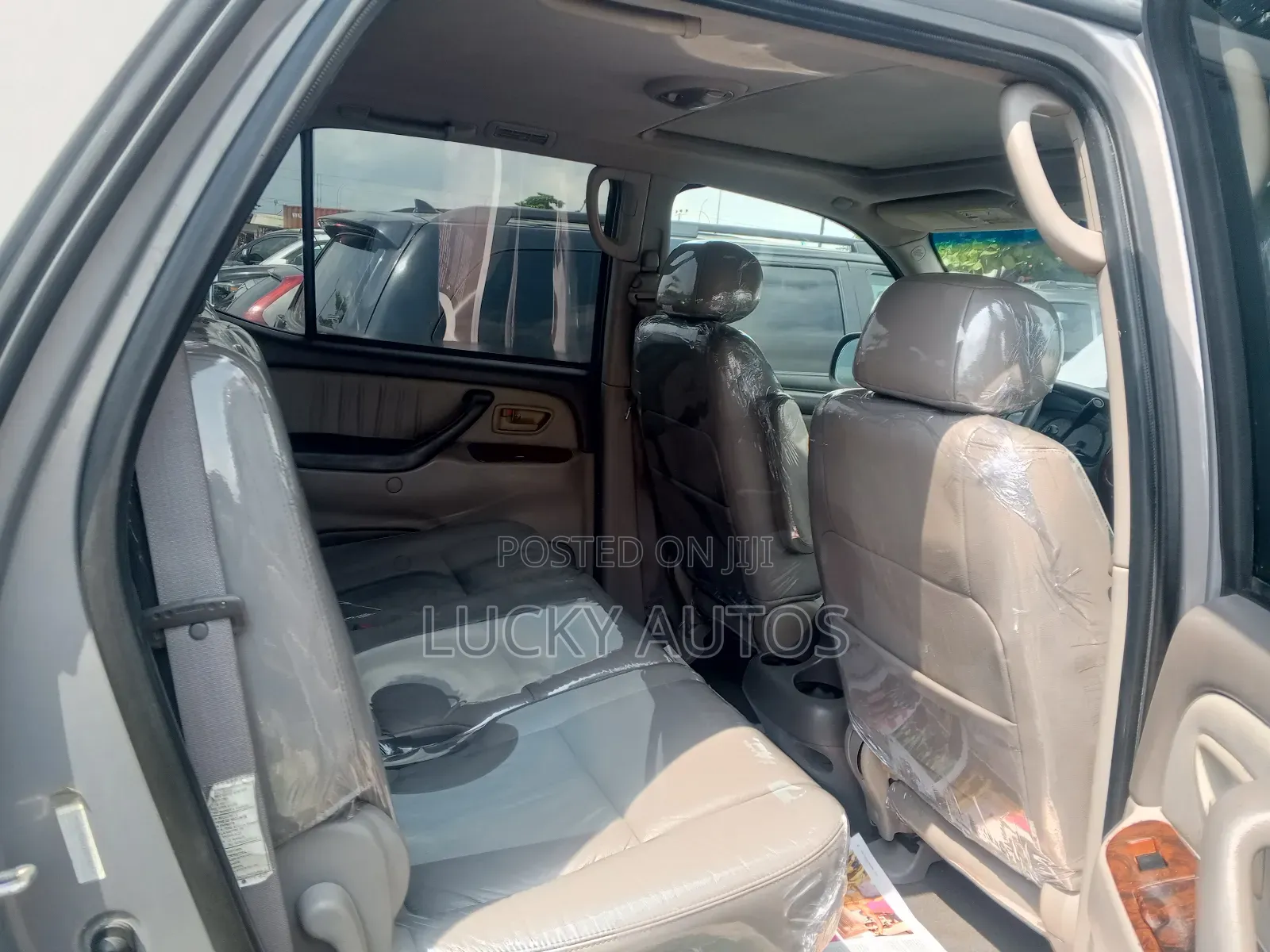Toyota Sequoia 2004 Gray