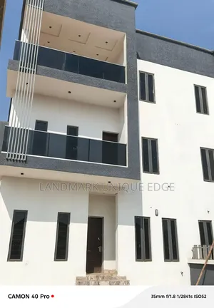 4bdrm Townhouse / Terrace in Global Warming Up, Katampe (Main) for rent