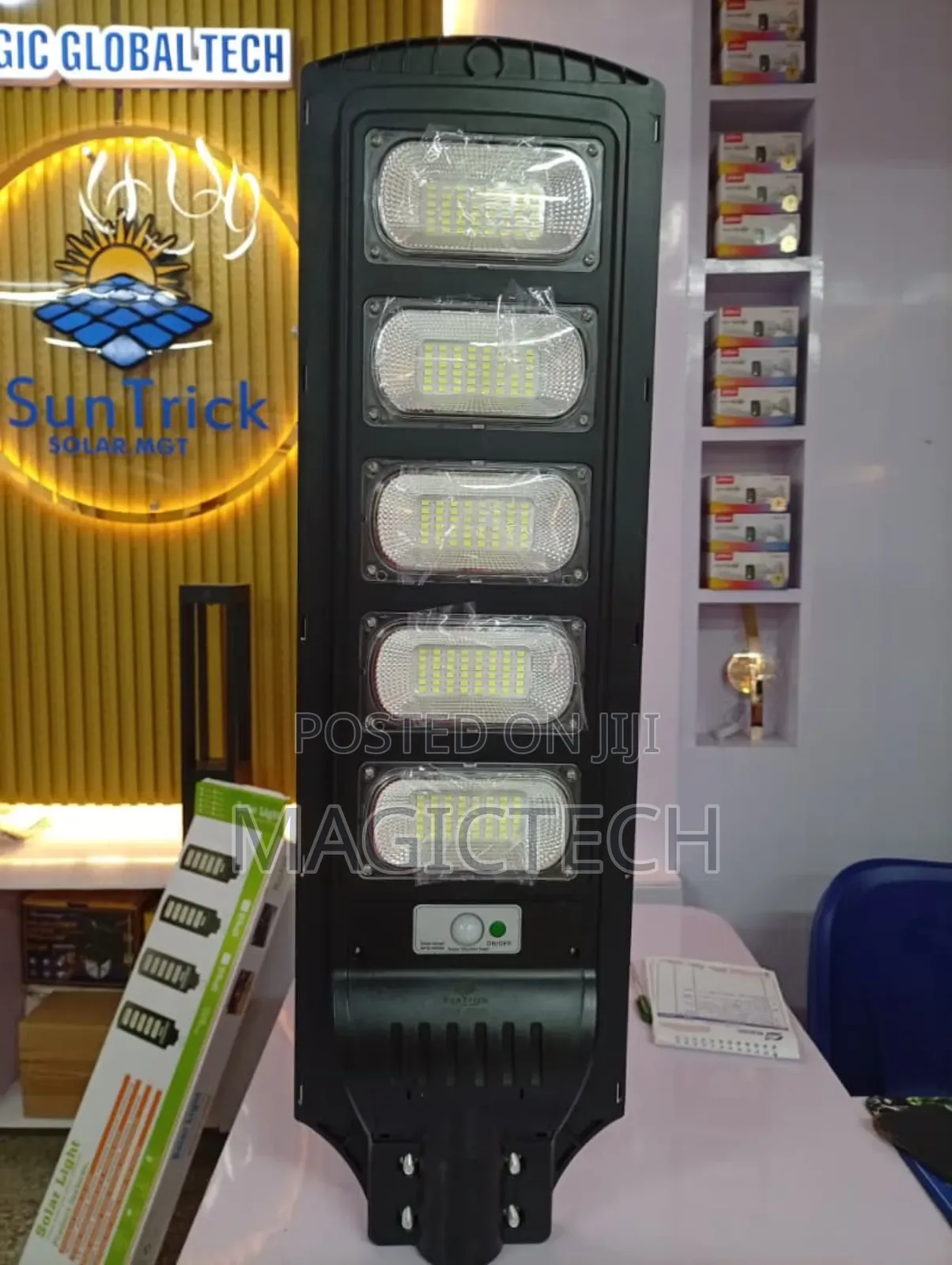 Suntrick 500watts Solar Street Light