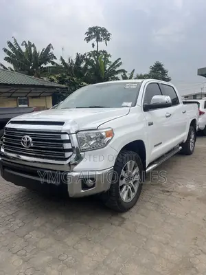 Toyota Tundra 2014 White