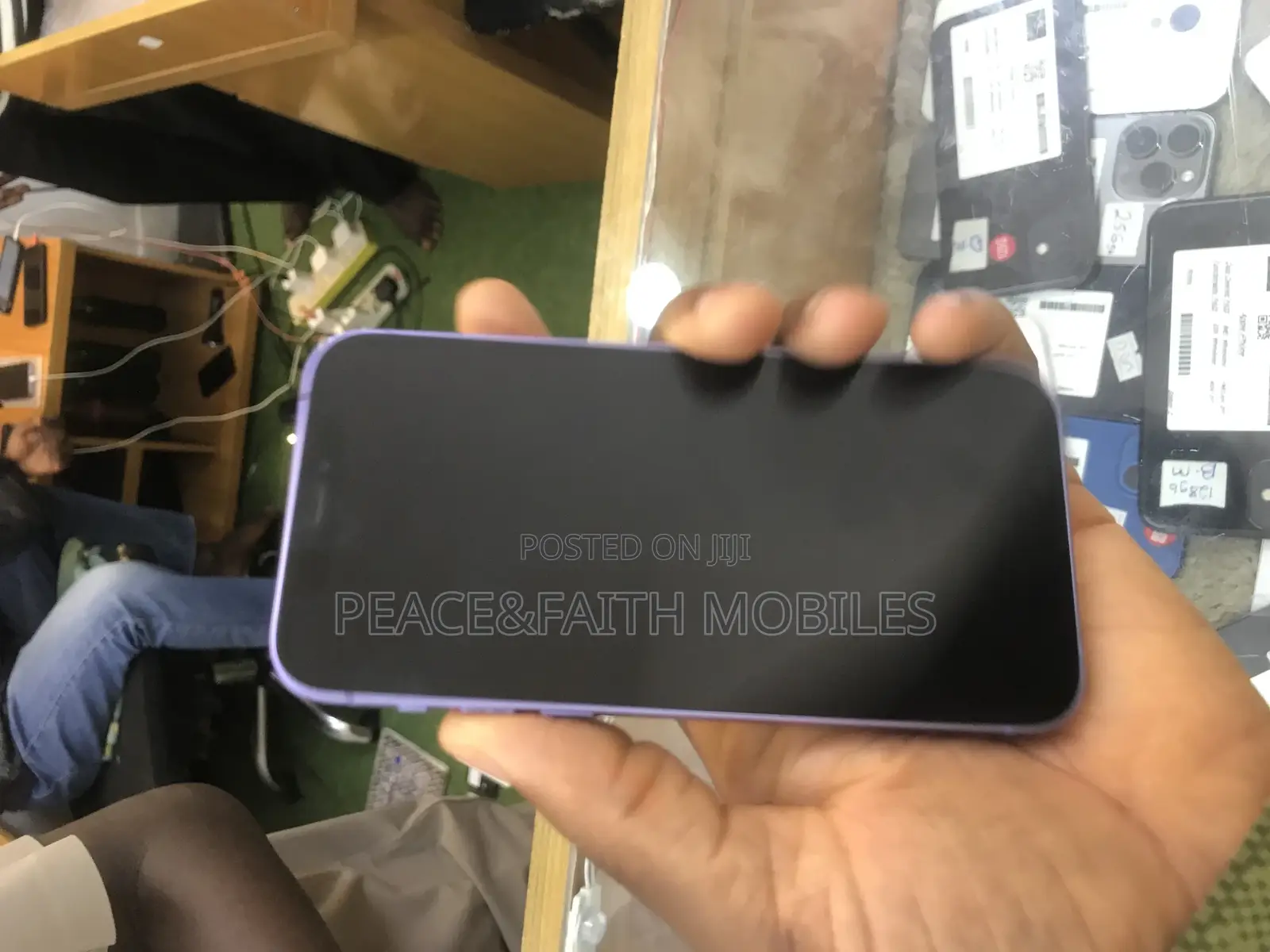 Apple iPhone 12 64 GB Purple