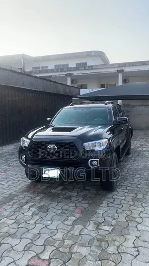 Toyota Tacoma 4dr Double Cab 2016 Black