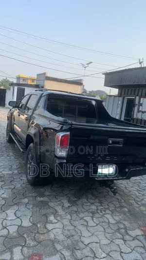 Toyota Tacoma 4dr Double Cab 2016 Black