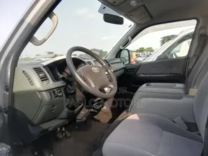 Toyota HiAce 2013 Grey
