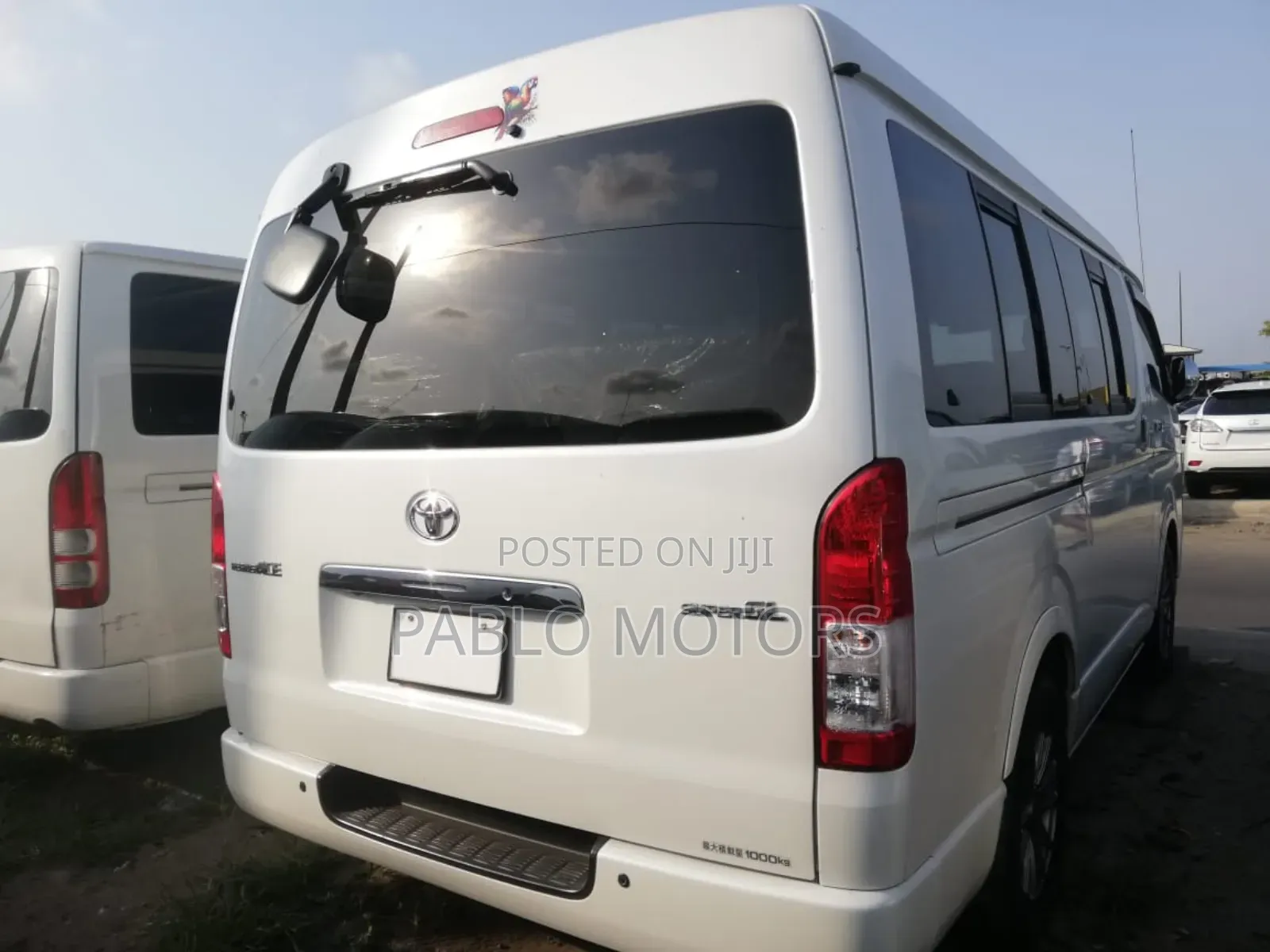 Toyota HiAce 2014 White