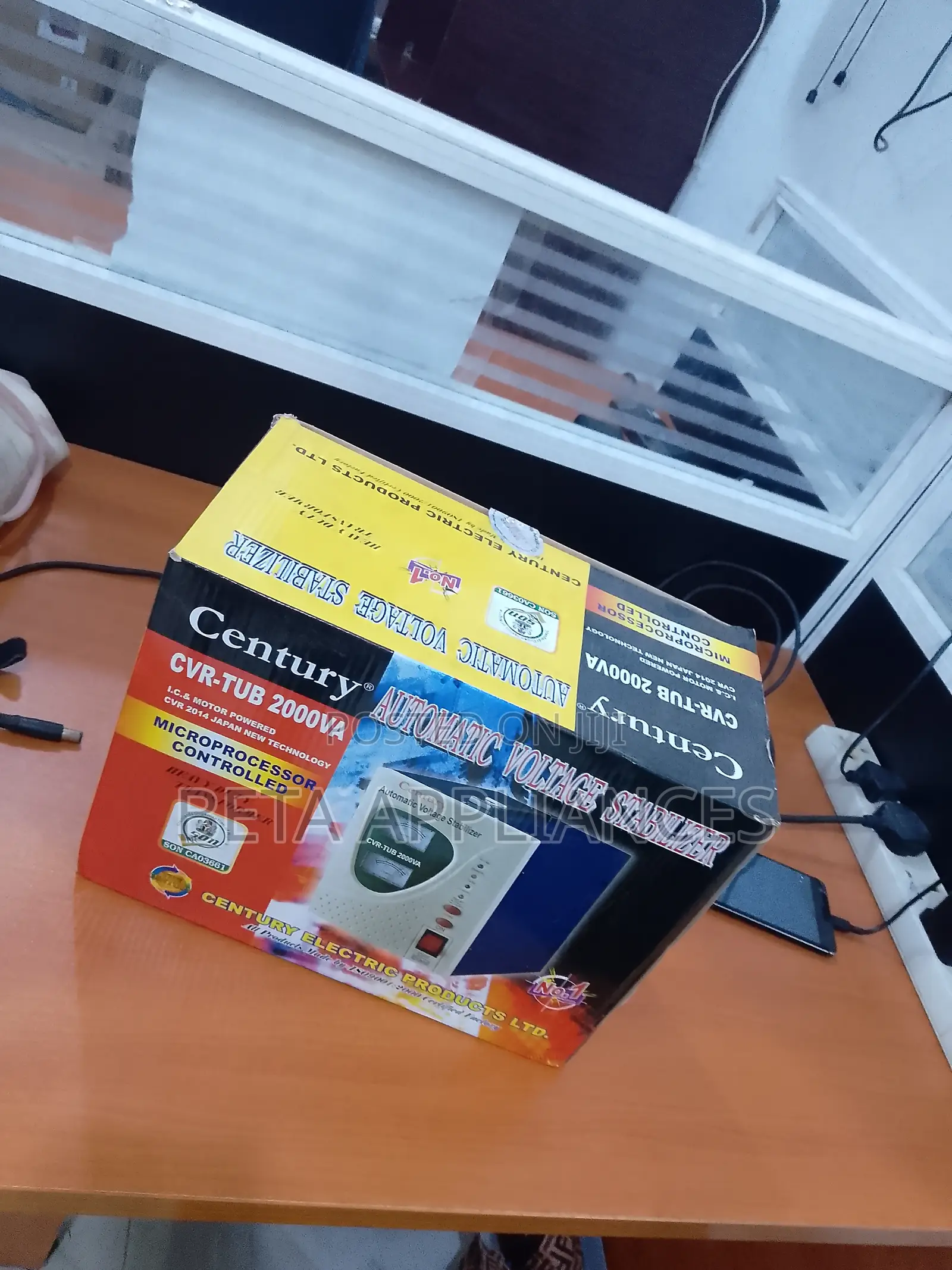 Century 2000w Power Guard Stabilizer