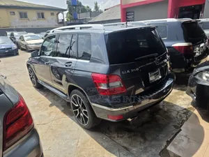 Mercedes-Benz GLK-Class 2011 Blue