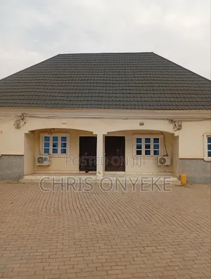 10bdrm Bungalow in Around The City, Karu-Nasarawa for sale