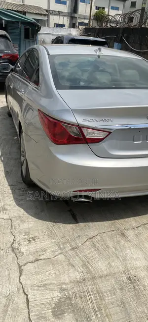 Hyundai Sonata 2013 Silver