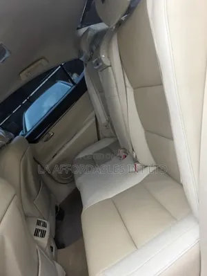 Lexus ES 350 FWD 2014 White