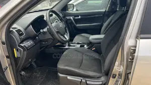 Kia Sorento LX 4dr SUV AWD (2.4L 4cyl 6A) 2014 Silver
