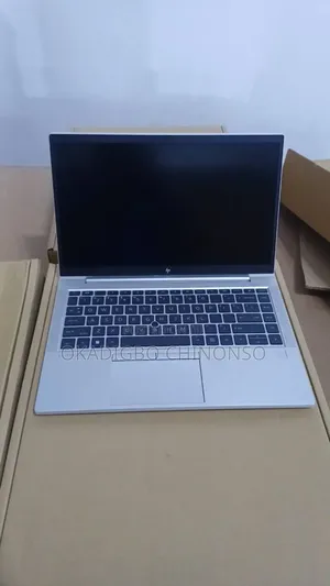 Laptop HP EliteBook 845 G8 16GB AMD Ryzen 5 SSD 256GB