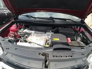 Toyota Camry 2016 Maroon