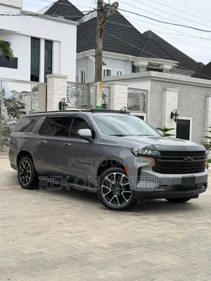 Chevrolet Suburban 2021 Gray