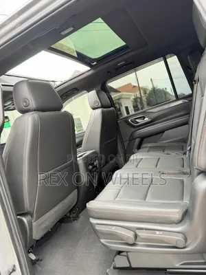 Chevrolet Suburban 2021 Gray