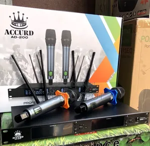 Accurd Ad-200 Professional Dual Handheld Digital Wireless Microphone