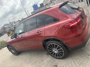 Mercedes-Benz GLC-Class 2018 Burgundy