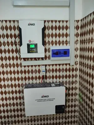 5kwh Lithium Battery, 5kva Hybrid Inverter, 6pcs of 650w Solar Panels
