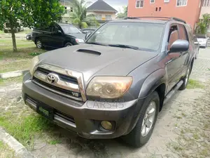 Toyota 4-Runner Limited 4x4 V8 2006 Gray