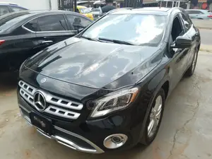 Mercedes-Benz GLA-Class 2019 Black