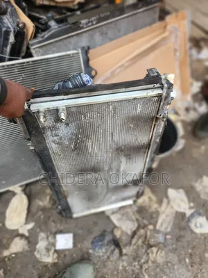 Radiator and Fan and Condenser for Es 35 / 2015