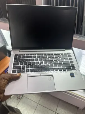 Laptop HP EliteBook 840 G8 8GB Intel Core i5 SSD 256GB