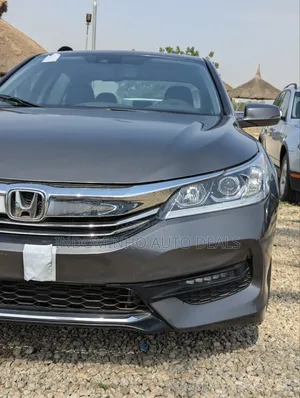 Honda Accord EX-L V-6 4dr Sedan FWD (3.5L 6cyl 6A) 2016 Gray