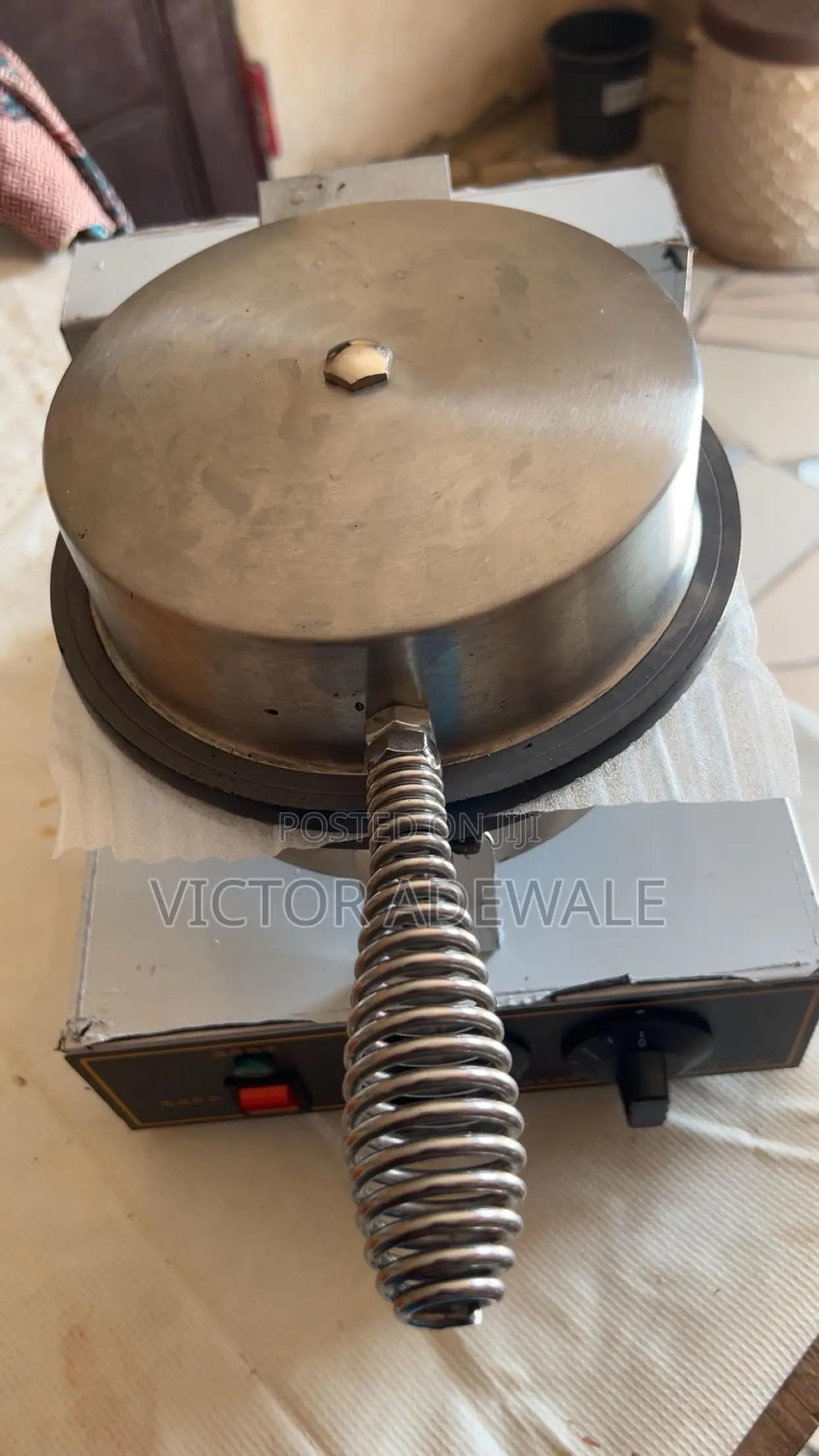 Single Cone Making Machine